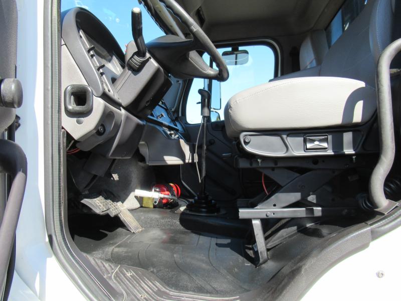 2019 Freightliner BUSINESS CLASS M2 106 12