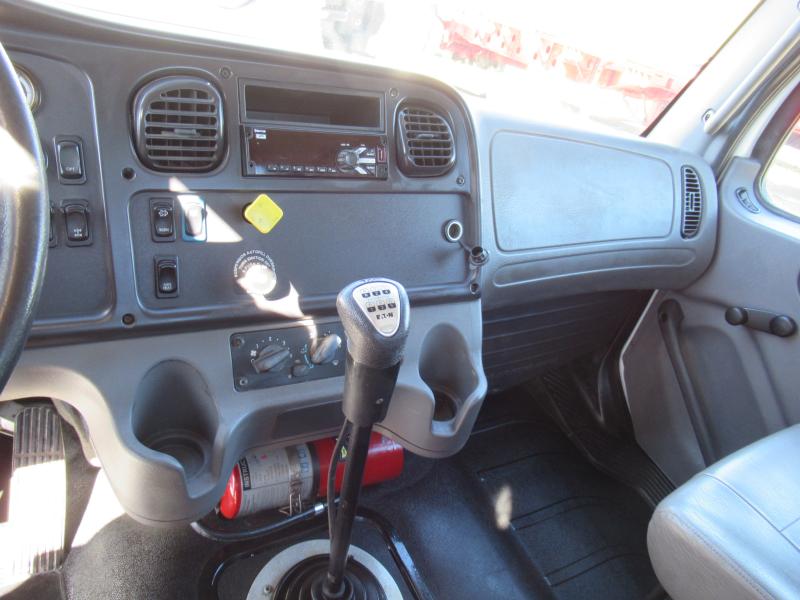 2019 Freightliner BUSINESS CLASS M2 106 17