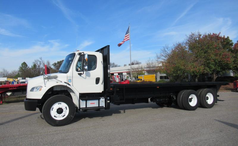 2018 Freightliner BUSINESS CLASS M2 106 1