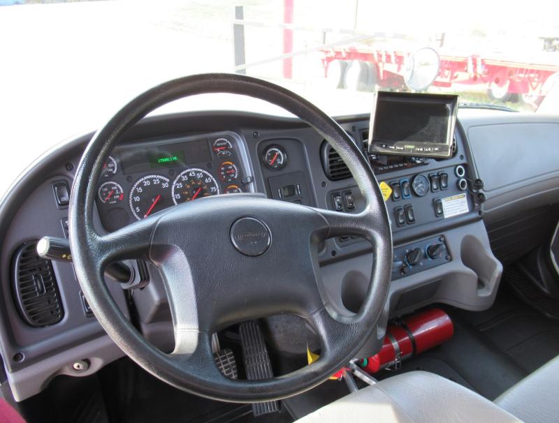 2018 Freightliner BUSINESS CLASS M2 106 10