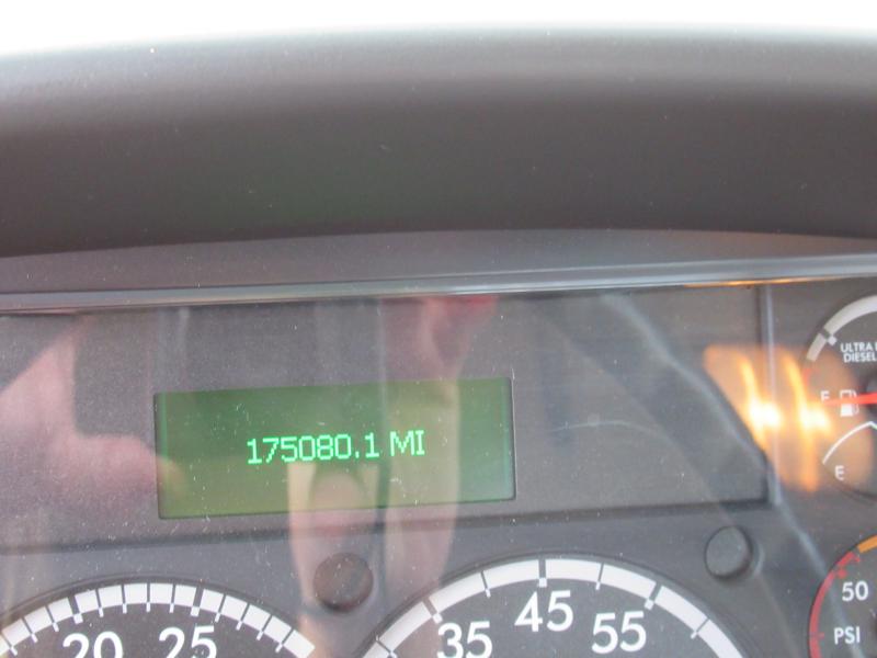 2018 Freightliner BUSINESS CLASS M2 106 11