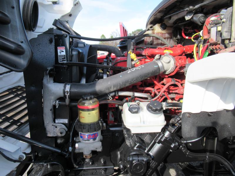 2018 Freightliner BUSINESS CLASS M2 106 18