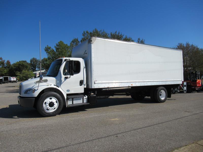 2015 Freightliner BUSINESS CLASS M2 106 1