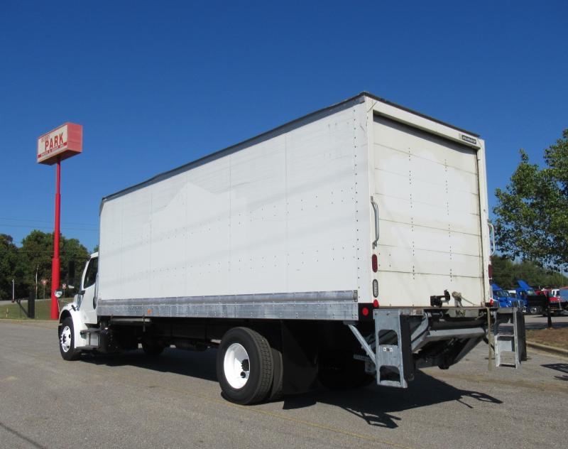 2015 Freightliner BUSINESS CLASS M2 106 7