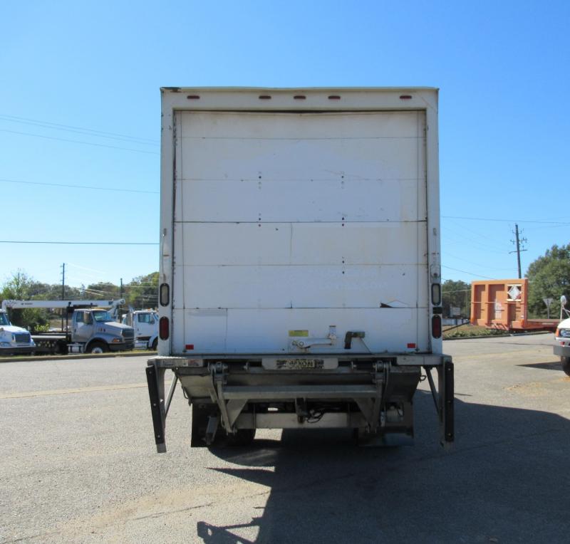 2014 Freightliner BUSINESS CLASS M2 106 4