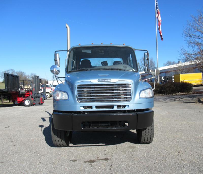 2016 Freightliner BUSINESS CLASS M2 106 3