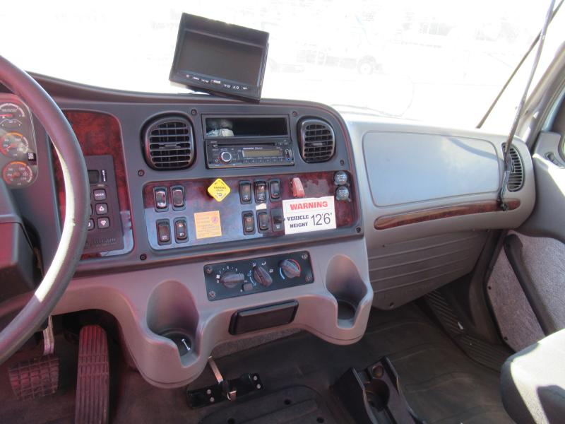 2016 Freightliner BUSINESS CLASS M2 106 11