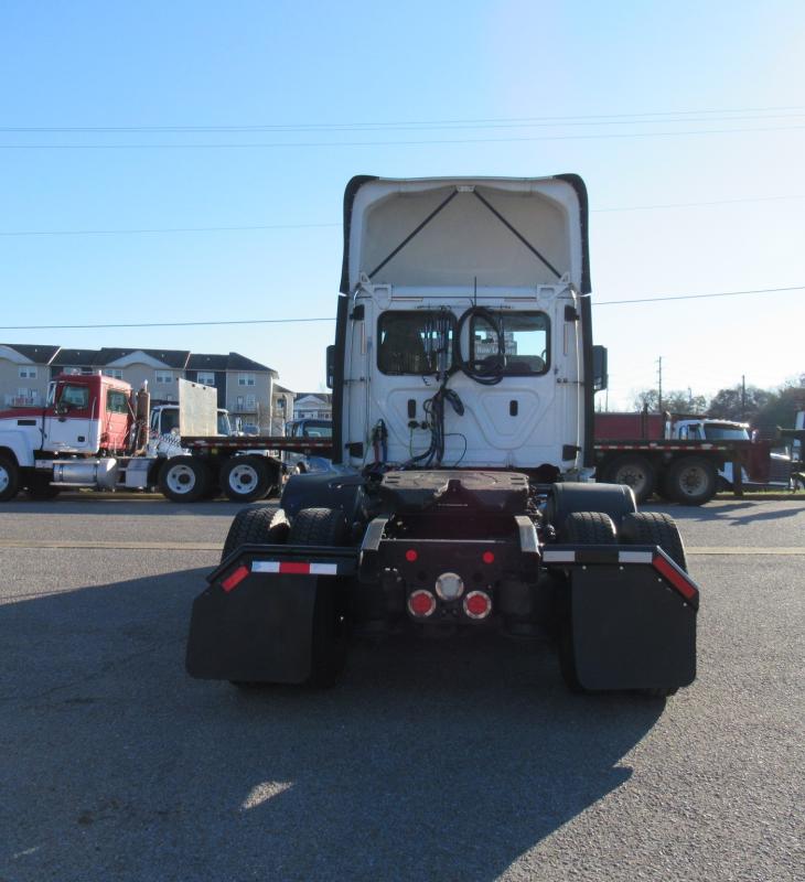 2018 Freightliner CASCADIA 5