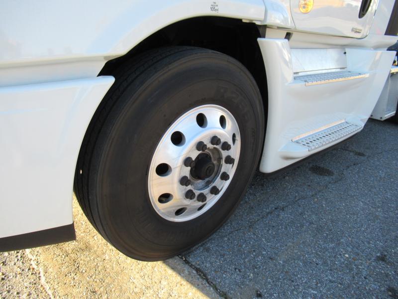 2018 Freightliner CASCADIA 10