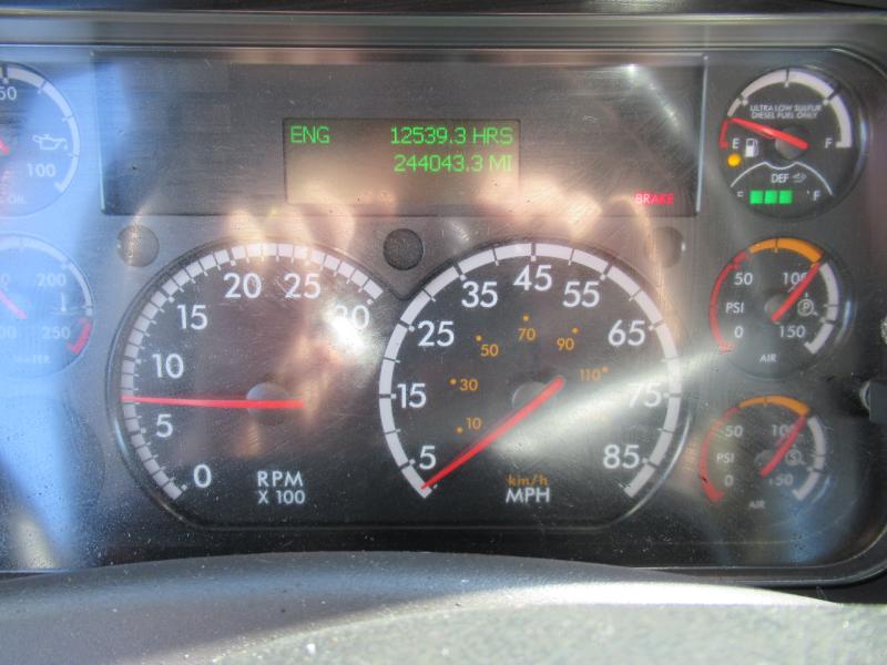 2017 Freightliner M2 106 15