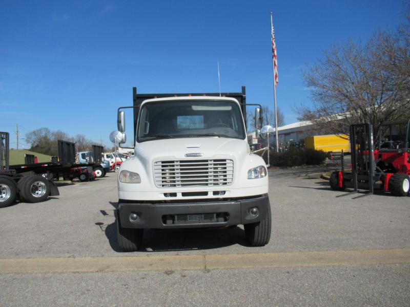 2017 Freightliner M2 106 2