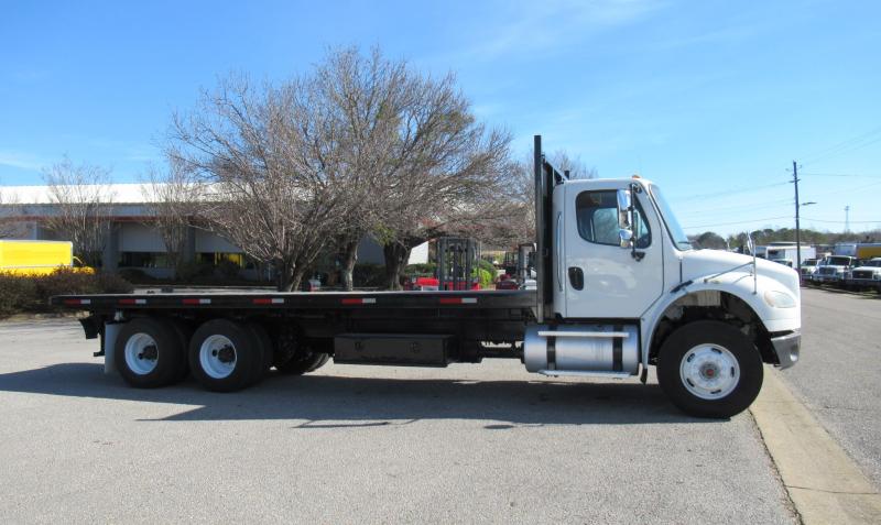 2017 Freightliner M2 106 4