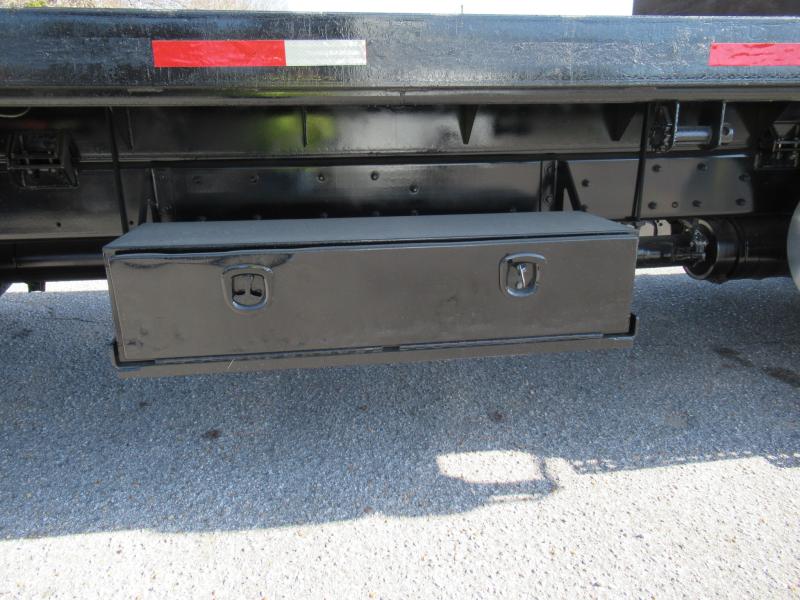 2017 Freightliner M2 106 19