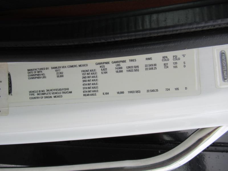 2018 Freightliner BUSINESS CLASS M2 106 12