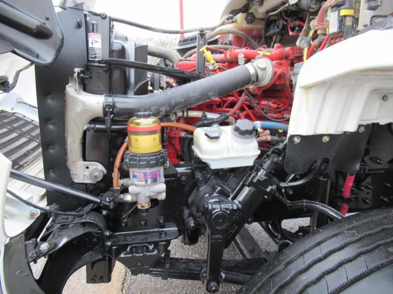 2018 Freightliner BUSINESS CLASS M2 106 18