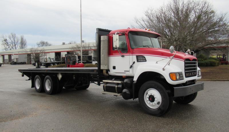 2006 Mack CV713 3