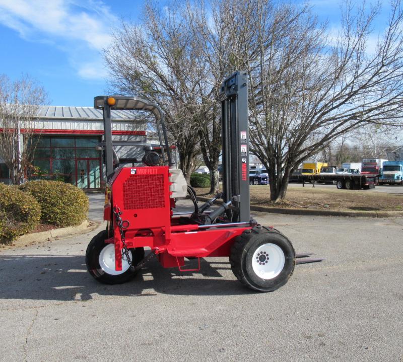 2005 Moffett M5500 3