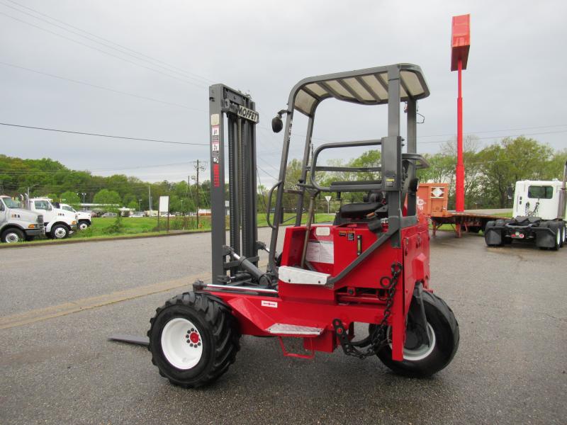 2005 Moffett M5500 3