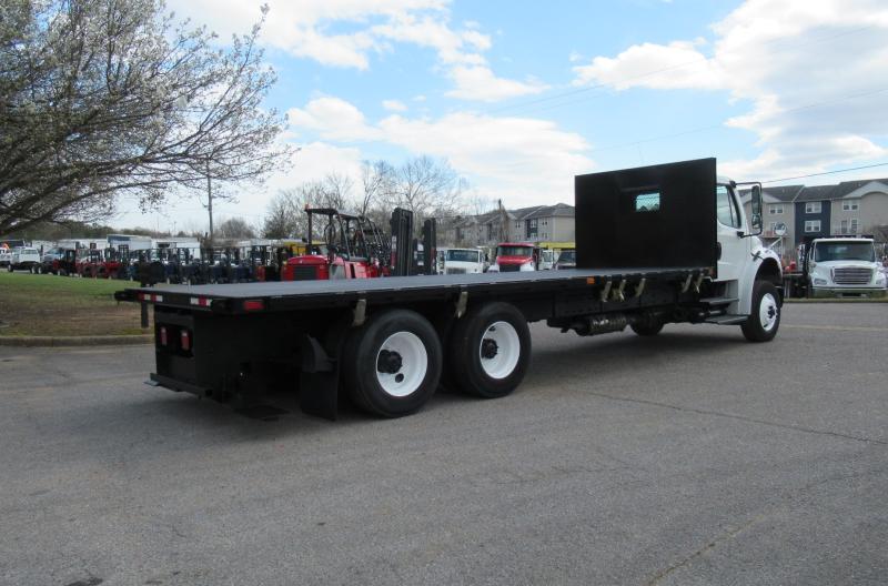 2016 Freightliner BUSINESS CLASS M2 106 8