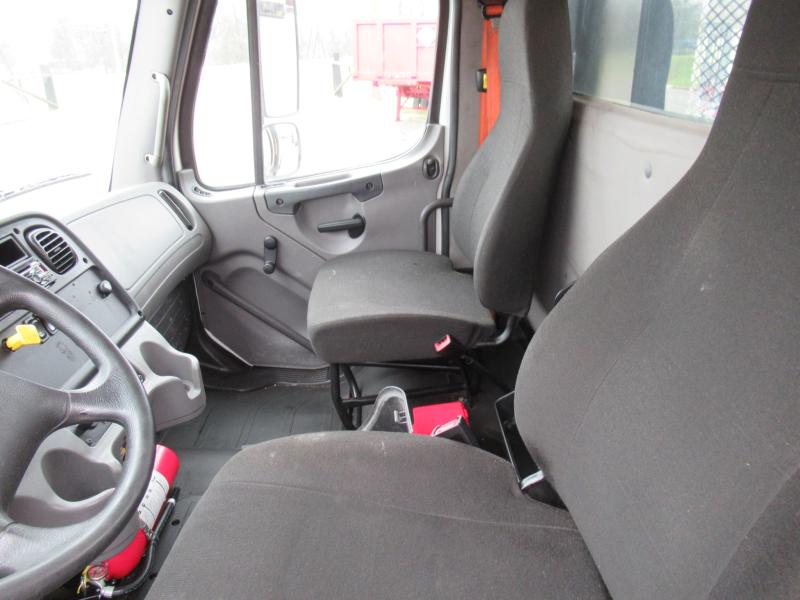 2015 Freightliner BUSINESS CLASS M2 106 11