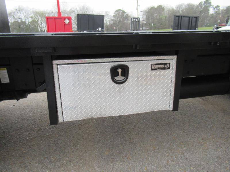 2015 Freightliner BUSINESS CLASS M2 106 16