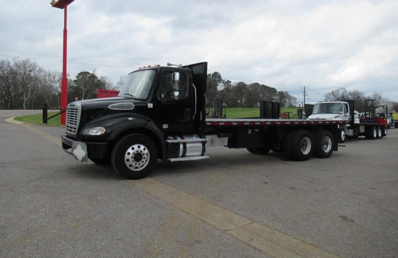 2015 Freightliner BUSINESS CLASS M2 112 1