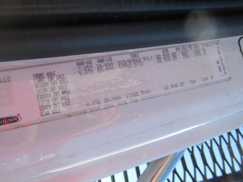 2014 Freightliner BUSINESS CLASS M2 106 15