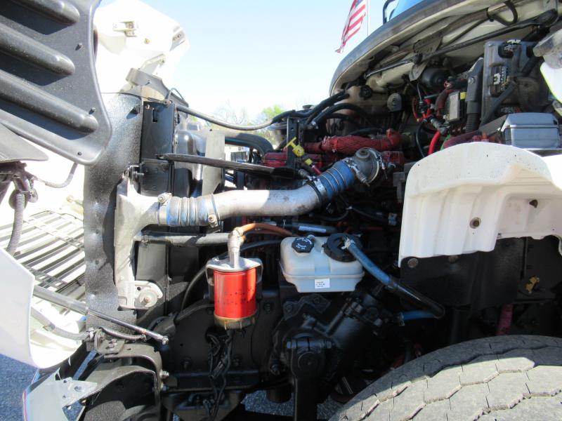 2014 Freightliner BUSINESS CLASS M2 106 22