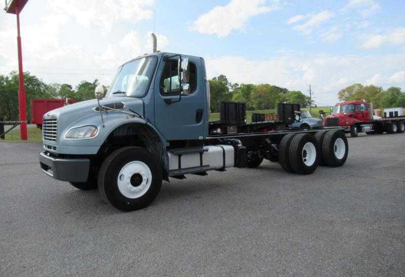 2016 Freightliner BUSINESS CLASS M2 106 6