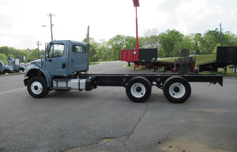 2016 Freightliner BUSINESS CLASS M2 106 7