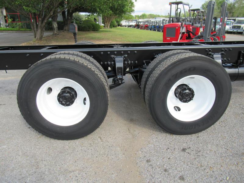 2016 Freightliner BUSINESS CLASS M2 106 15