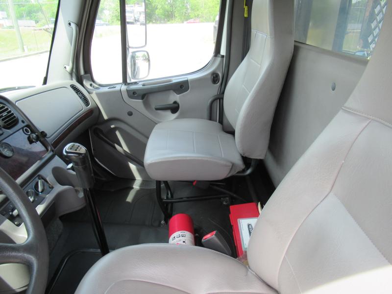 2017 Freightliner BUSINESS CLASS M2 112 10