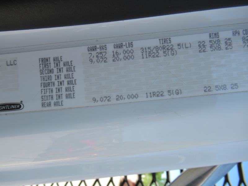 2014 Freightliner BUSINESS CLASS M2 106 16