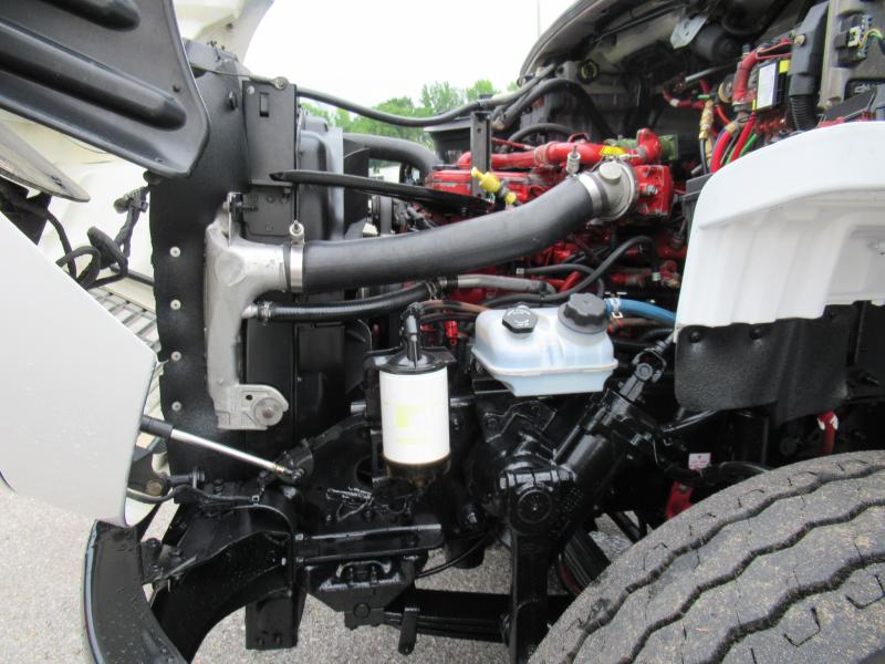 2016 Freightliner BUSINESS CLASS M2 106 18