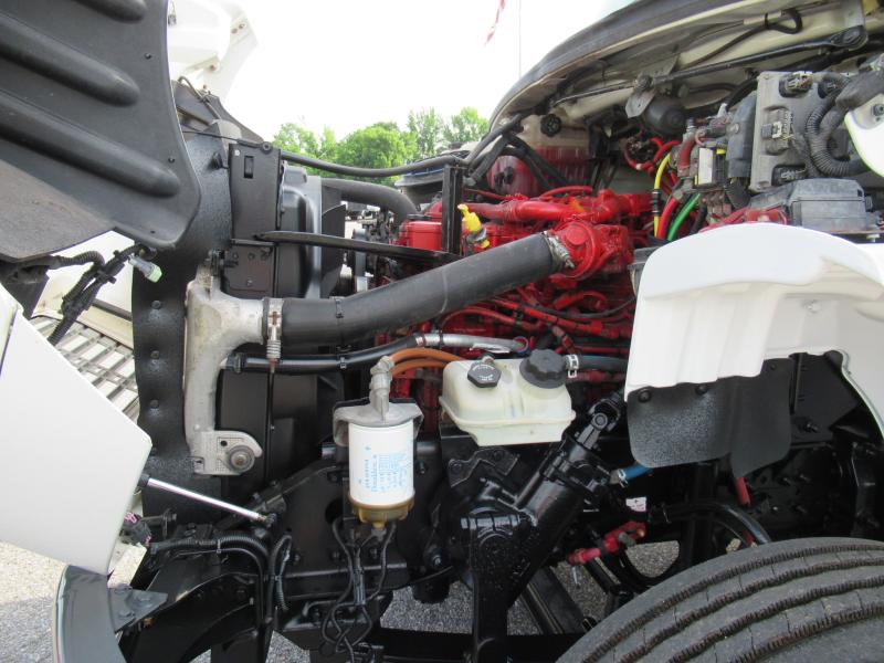 2015 Freightliner BUSINESS CLASS M2 106 11