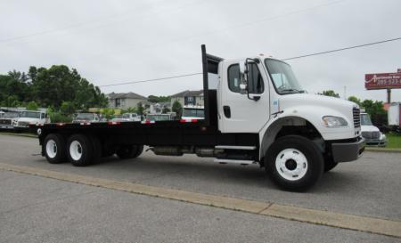 2017 Freightliner BUSINESS CLASS M2 106