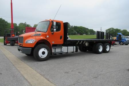 2016 Freightliner BUSINESS CLASS M2 106