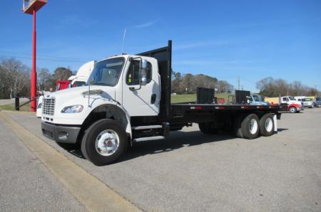 2017 Freightliner BUSINESS CLASS M2 106