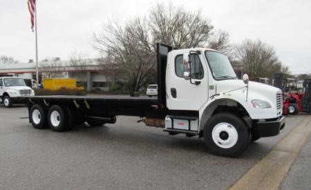 2018 Freightliner BUSINESS CLASS M2 106