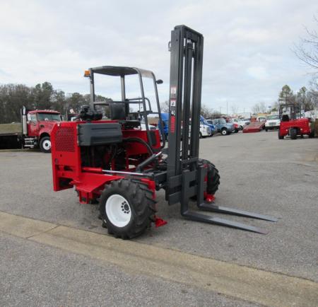 2002 Moffett M5500